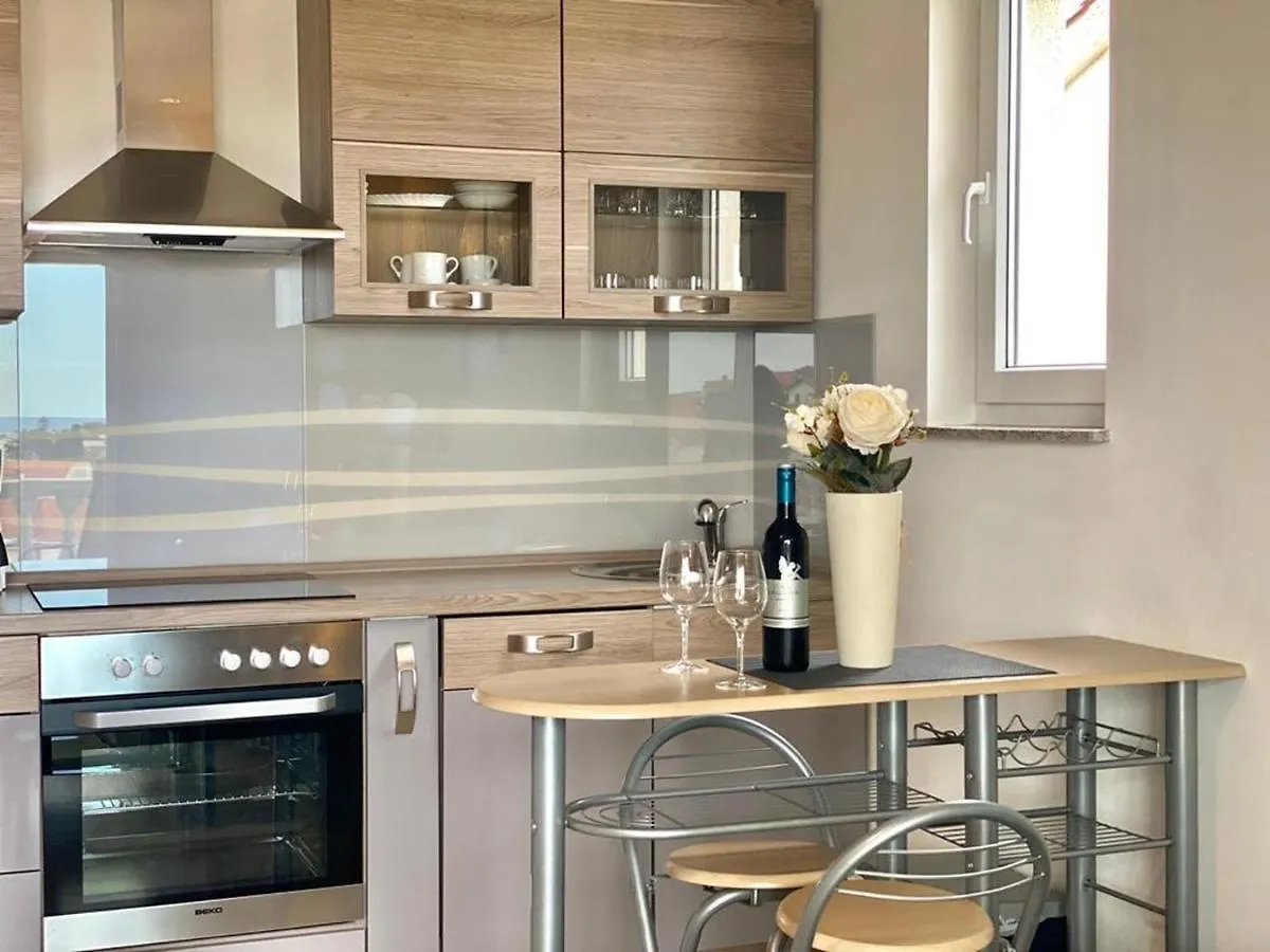 Appartamento Apartmani Janja Krk Town